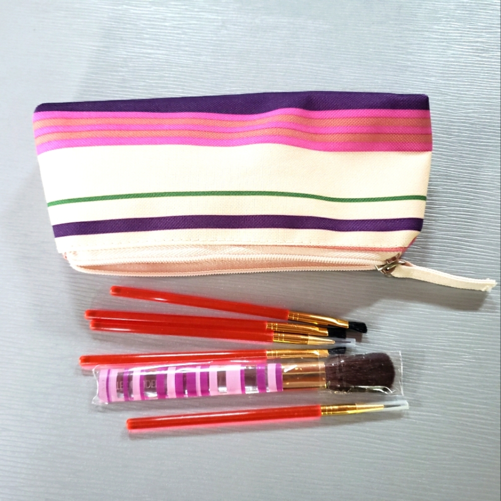 Estée Lauder cosmetic bag with set of 6 makeup brushes
